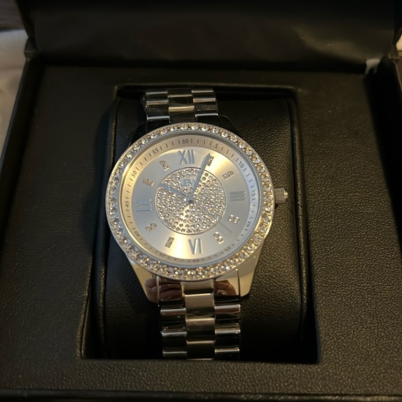 NIB JBWDiamond TimepiecesJ6303A Japanese movement 16DIAMONDS on the hour markers - Picture 5 of 11